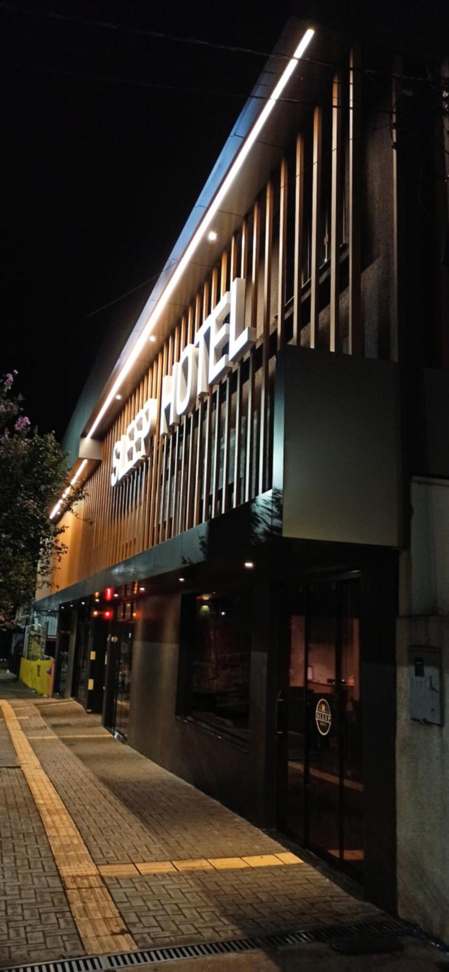 Sleep Hotel Toledo  Exterior photo